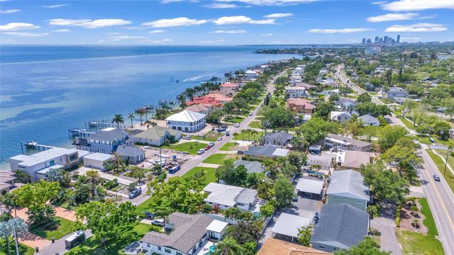 4530 BAYSHORE BOULEVARD NE, St Petersburg, FL 33703