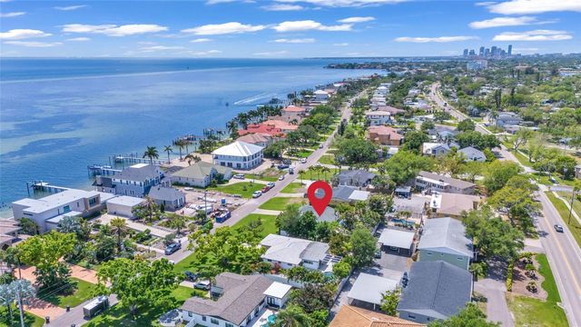 4530 BAYSHORE BOULEVARD NE, St Petersburg, FL 33703