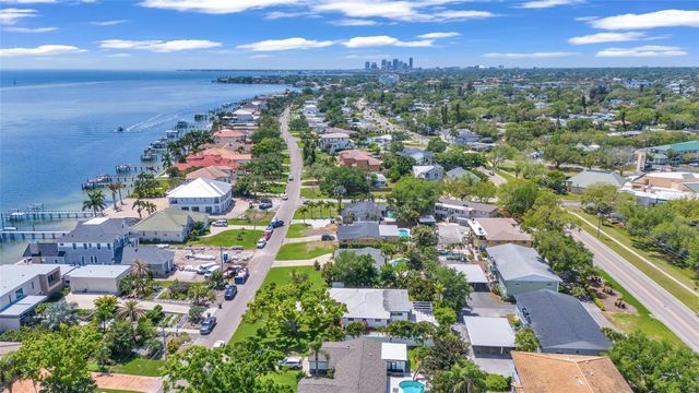 4530 BAYSHORE BOULEVARD NE, St Petersburg, FL 33703