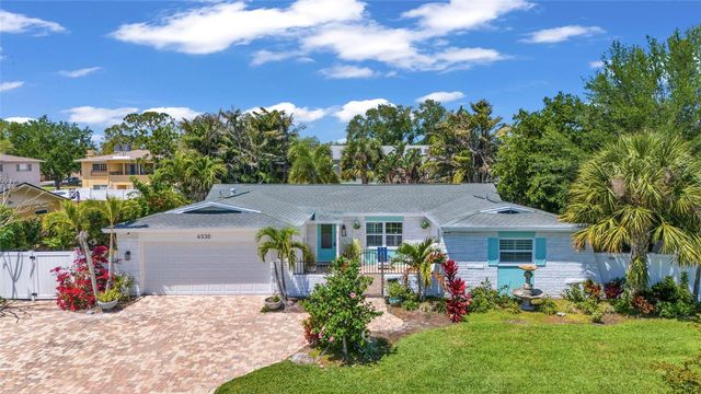 4530 BAYSHORE BOULEVARD NE, St Petersburg, FL 33703