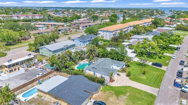 4530 BAYSHORE BOULEVARD NE, St Petersburg, FL 33703