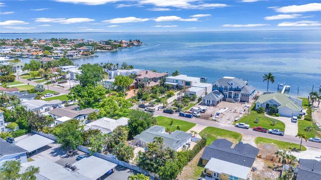 4530 BAYSHORE BOULEVARD NE, St Petersburg, FL 33703