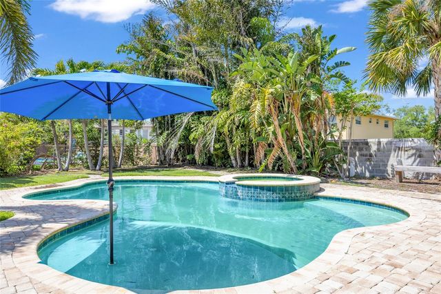 4530 BAYSHORE BOULEVARD NE, St Petersburg, FL 33703