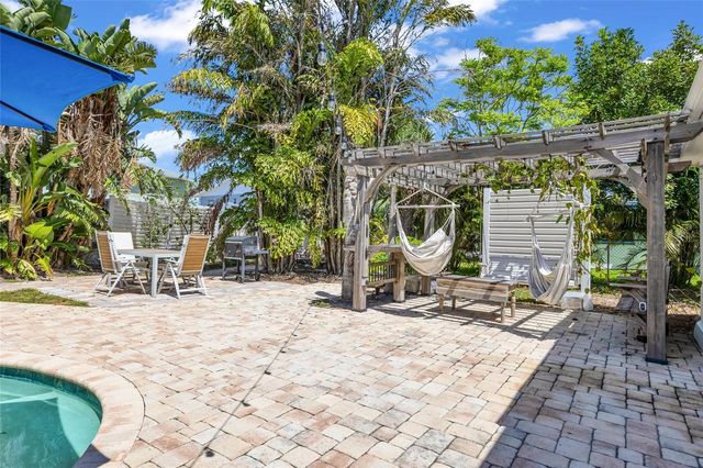 4530 BAYSHORE BOULEVARD NE, St Petersburg, FL 33703