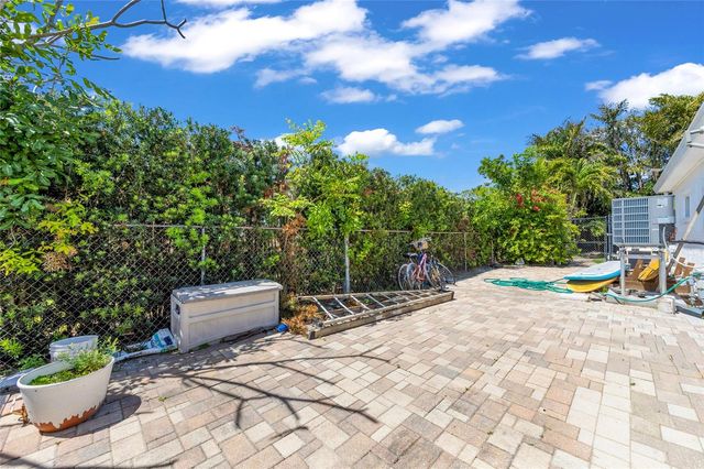 4530 BAYSHORE BOULEVARD NE, St Petersburg, FL 33703