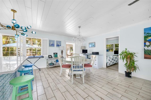 4530 BAYSHORE BOULEVARD NE, St Petersburg, FL 33703