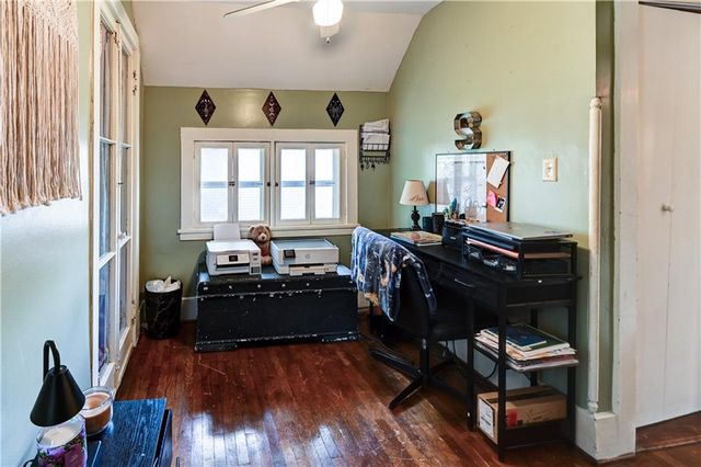 1032 5th Avenue, Leavenworth, KS 66048