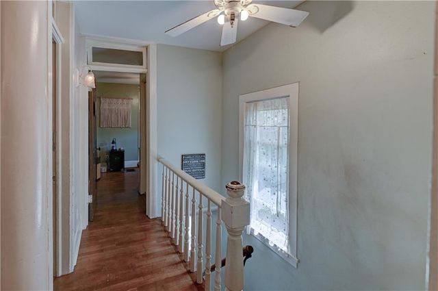 1032 5th Avenue, Leavenworth, KS 66048