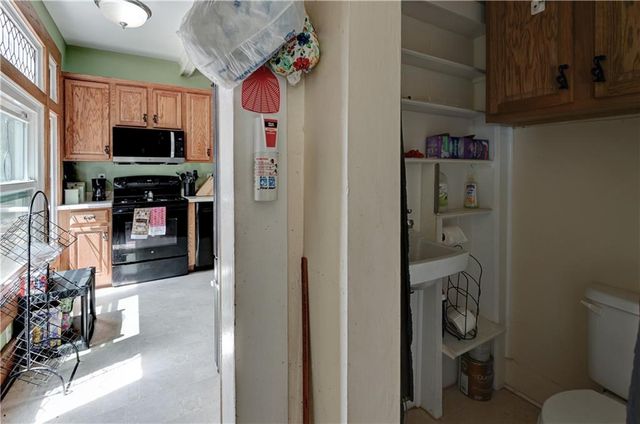 1032 5th Avenue, Leavenworth, KS 66048