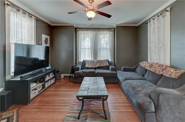 1032 5th Avenue, Leavenworth, KS 66048