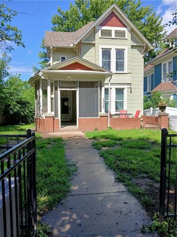 1032 5th Avenue, Leavenworth, KS 66048