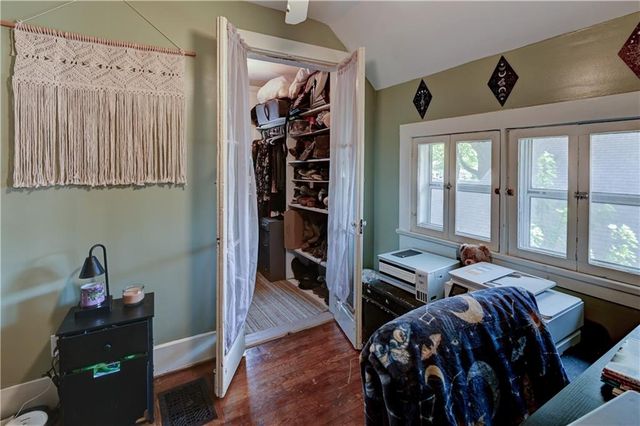 1032 5th Avenue, Leavenworth, KS 66048