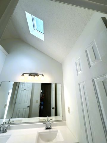 1111 Forestwood Ct, Smyrna, TN 37167