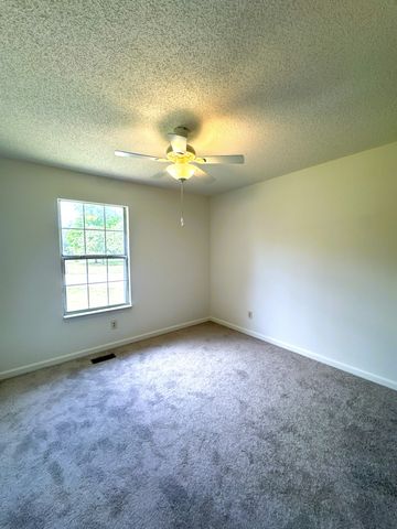 1111 Forestwood Ct, Smyrna, TN 37167