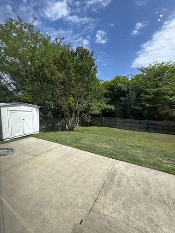 1111 Forestwood Ct, Smyrna, TN 37167