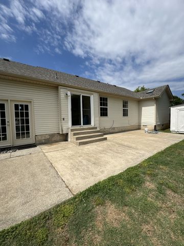 1111 Forestwood Ct, Smyrna, TN 37167