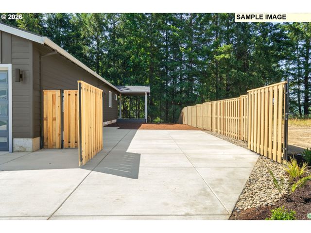 2201 E JUNIPER Cir 20, La Center, WA 98629