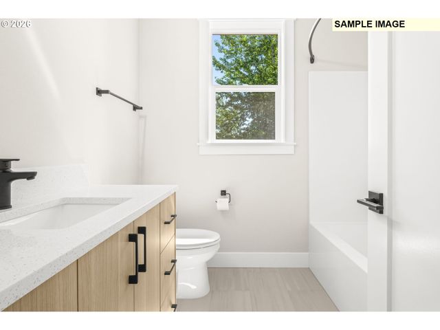 2201 E JUNIPER Cir 20, La Center, WA 98629