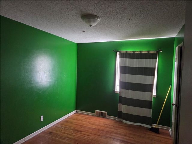 8510 E 110th Terrace, Kansas City, MO 64134