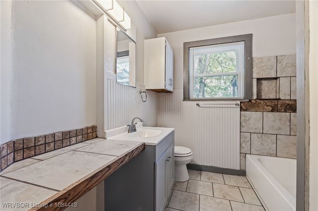 3809 MacArthur Drive, Fort Smith, AR 72904