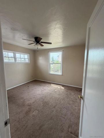 45 Madison Ave, Chula Vista, CA 91910