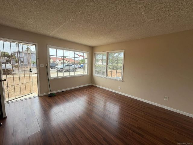 45 Madison Ave, Chula Vista, CA 91910