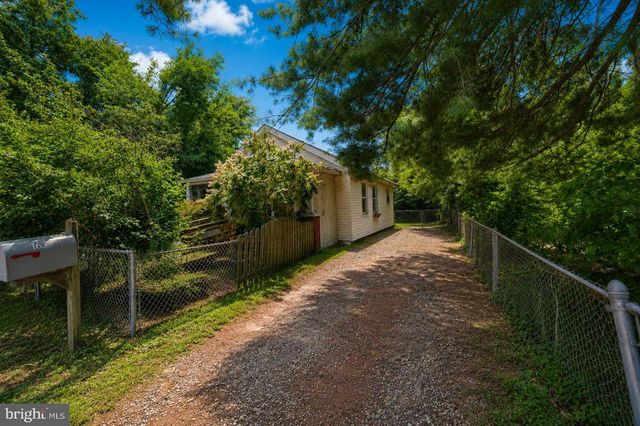 163 MANSFIELD ST, Fredericksburg, VA 22408