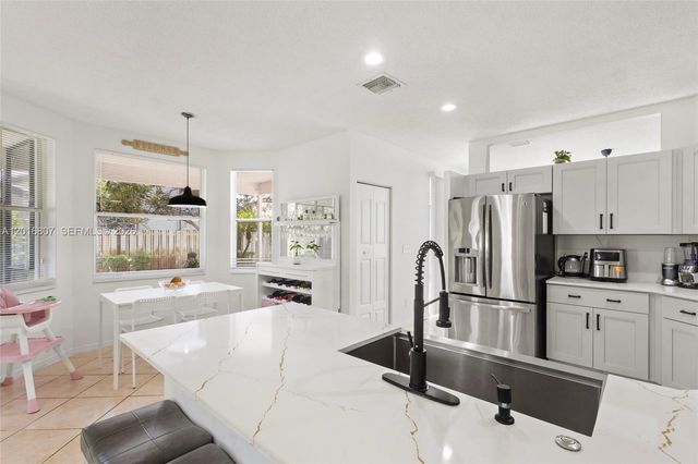 18222 SW 27th St, Miramar, FL 33029
