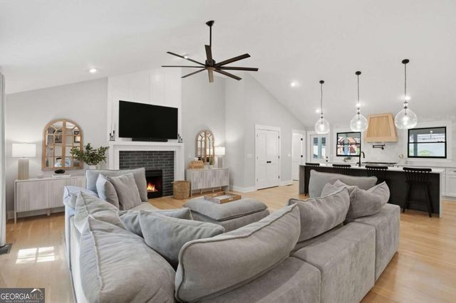 13420 Providence Road, Milton, GA 30009