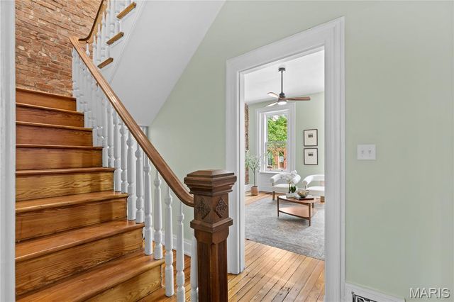 2421 S 13TH Street, St Louis, MO 63104