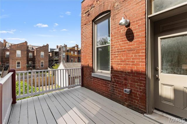 2421 S 13TH Street, St Louis, MO 63104