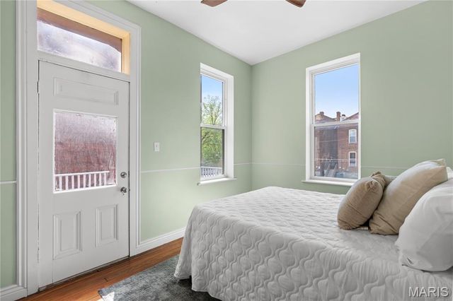 2421 S 13TH Street, St Louis, MO 63104