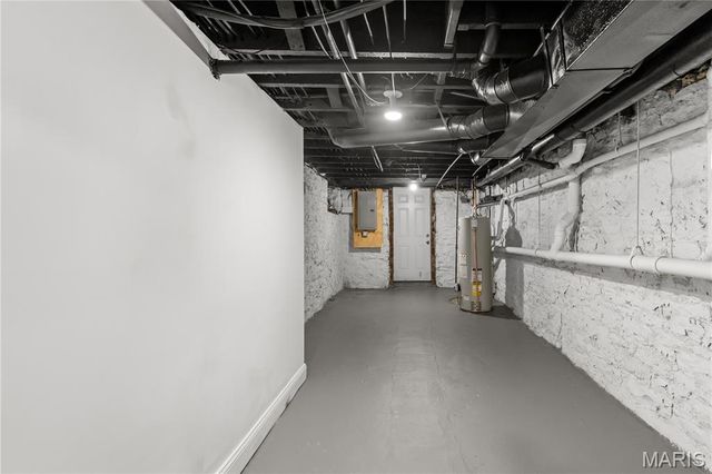 2421 S 13TH Street, St Louis, MO 63104