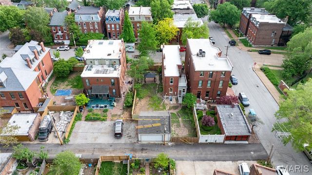 2421 S 13TH Street, St Louis, MO 63104