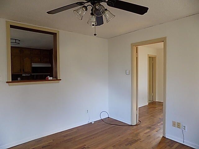 1232 N Farmer Avenue, Springfield, MO 65802