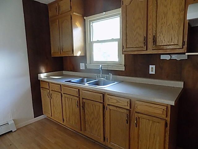 1232 N Farmer Avenue, Springfield, MO 65802