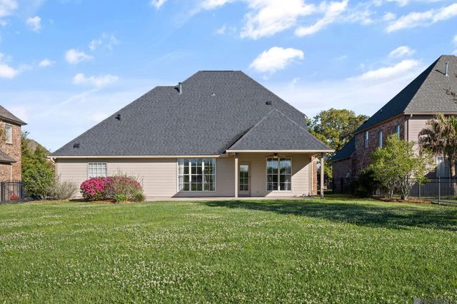18329 Manchac Place South, Prairieville, LA 70769