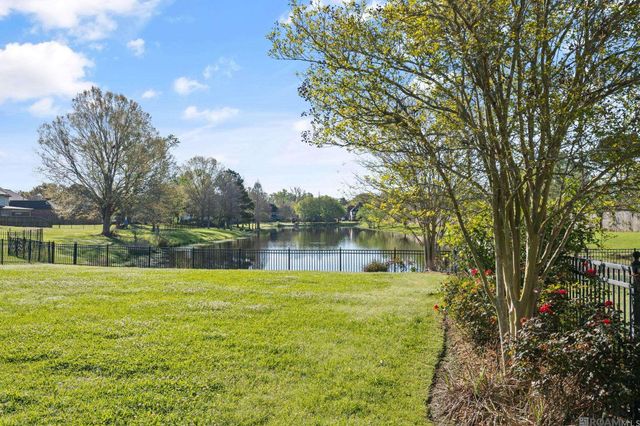 18329 Manchac Place South, Prairieville, LA 70769