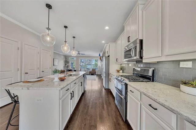 1389 Hawthorne Avenue SE, Smyrna, GA 30080