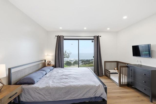 270 Beachview Avenue 14, Pacifica, CA 94044