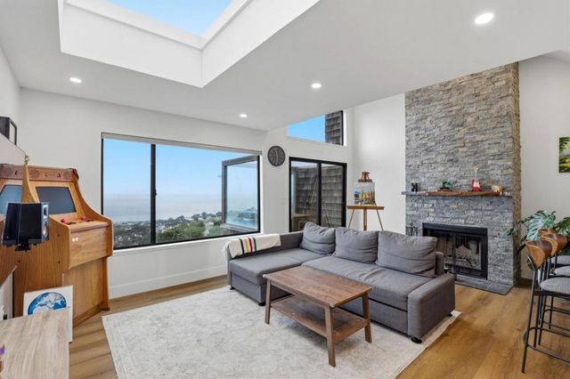 270 Beachview Avenue 14, Pacifica, CA 94044
