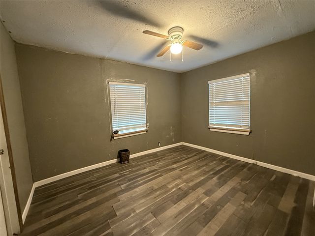 1402 Melton Lane, Mesquite, TX 75149