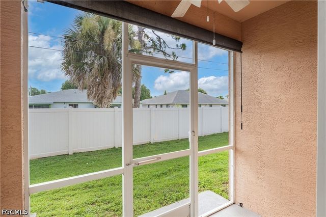 1227 SE 23rd PL 3, Cape Coral, FL 33990