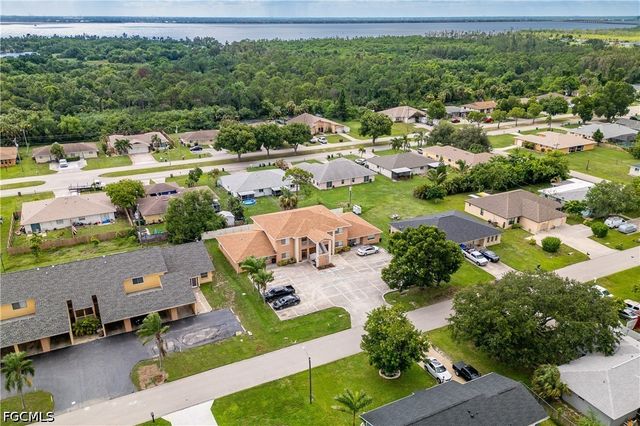 1227 SE 23rd PL 3, Cape Coral, FL 33990