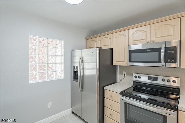 1227 SE 23rd PL 3, Cape Coral, FL 33990
