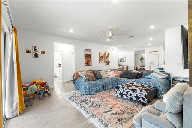 3889 NE 33RD TERRACE, Ocala, FL 34479