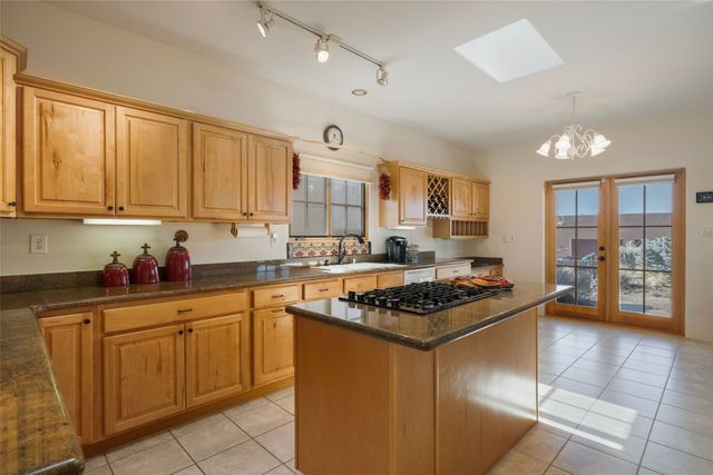 31 Camino Botanica, Santa Fe, NM 87507