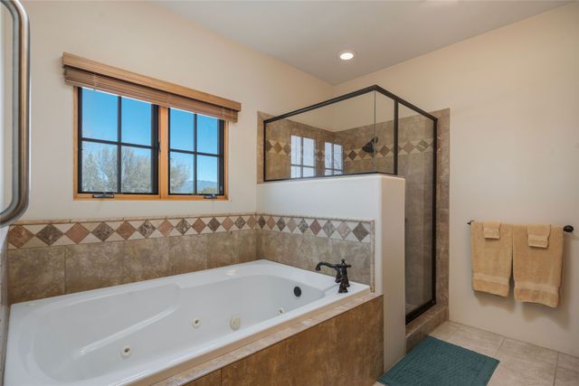 31 Camino Botanica, Santa Fe, NM 87507
