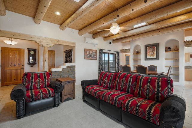 31 Camino Botanica, Santa Fe, NM 87507