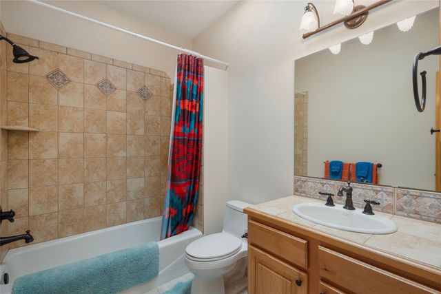 31 Camino Botanica, Santa Fe, NM 87507